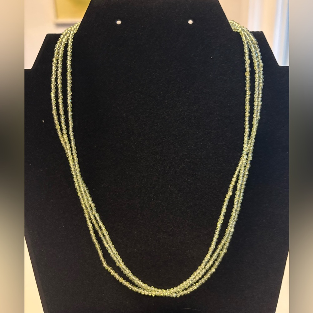 Elegant Green Beaded Necklace